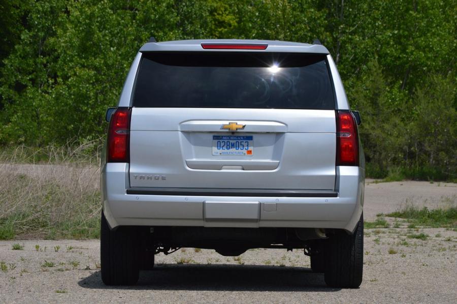  Chevrolet Tahoe LT 2014 года  (фото 8 из 16)